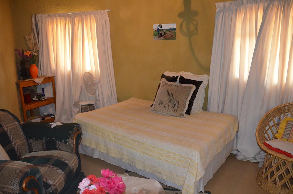 Rietfontein Bama Lodge חדר תמונה